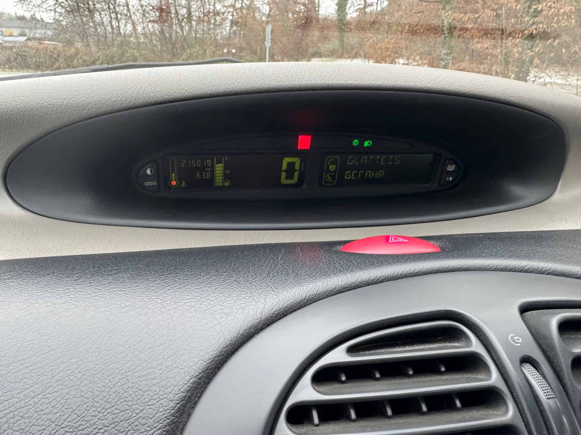 Citro&euml;n Xsara Picasso 1.8i 16V &ndash; frisch ab MFK